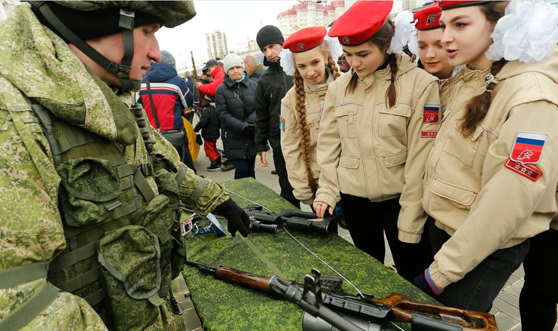 У РФ посилюють мілітаризацію дітей, для цього залучають «ветеранів СВО» — ЦПД